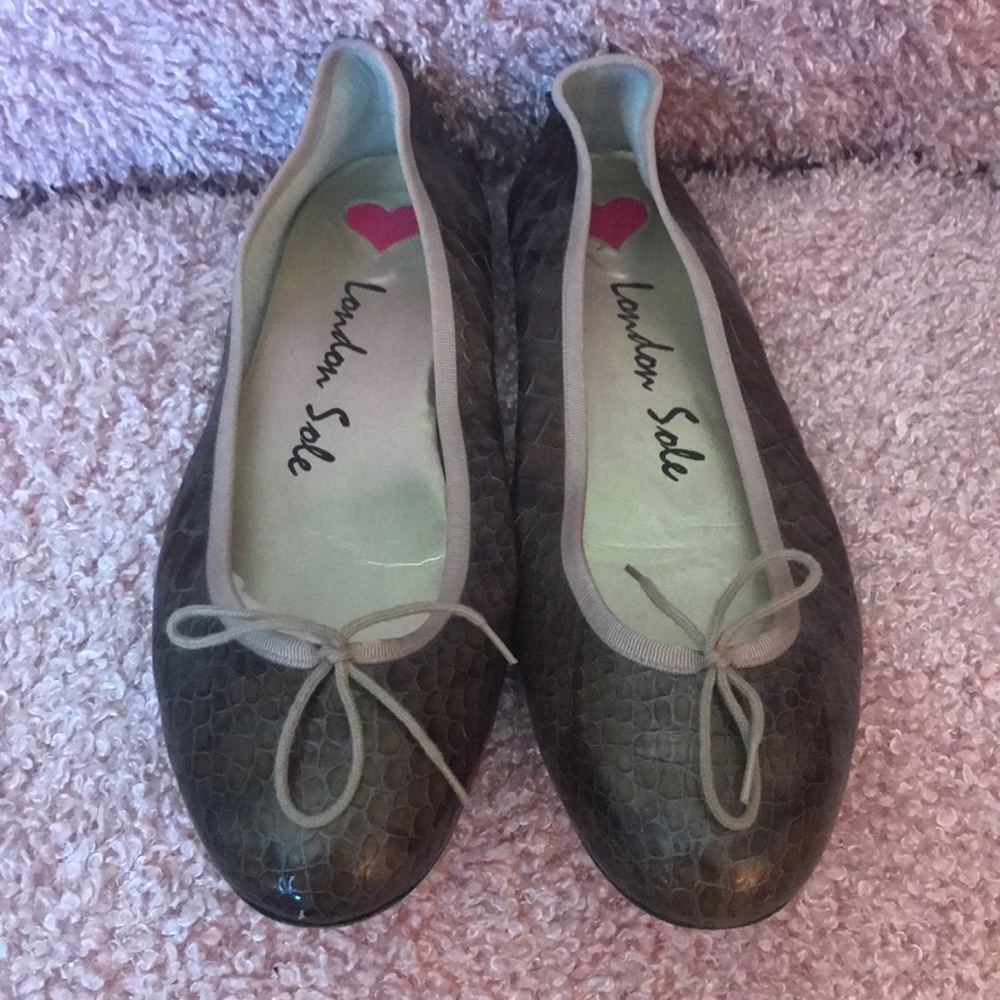 London Sole flats